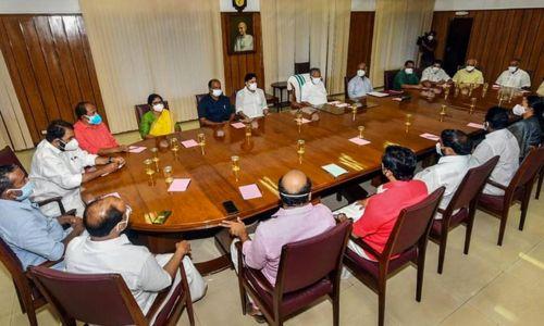 മന്ത്രിസഭാ പുനഃസംഘടനയിൽ ആശയക്കുഴപ്പം; മുഖ്യമന്ത്രിയുടെ നിലപാട് നിർണായകം