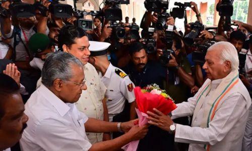 ഗവർണറുടെ അസാധാരണ നീക്കം; ഒരു മിനിറ്റിൽ ഒതുക്കി നയപ്രഖ്യാപന പ്രസംഗം