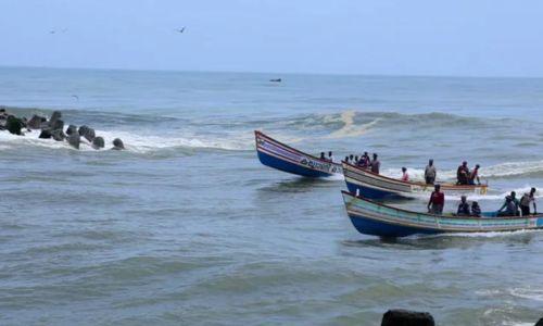 മുതലപ്പൊഴി ; ഇന്ന് മാത്രം മറിഞ്ഞത് മൂന്ന് വള്ളങ്ങൾ