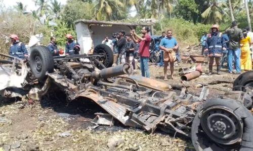 പടക്കം സുരക്ഷിതത്വമില്ലാതെ കൈകാര്യം ചെയ്തു; ഫയർഫോഴ്സ് റിപ്പോർട്ട് കൈമാറി